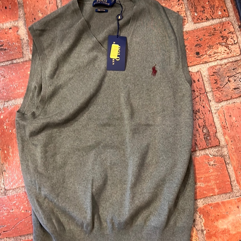 Polo vest. Size M